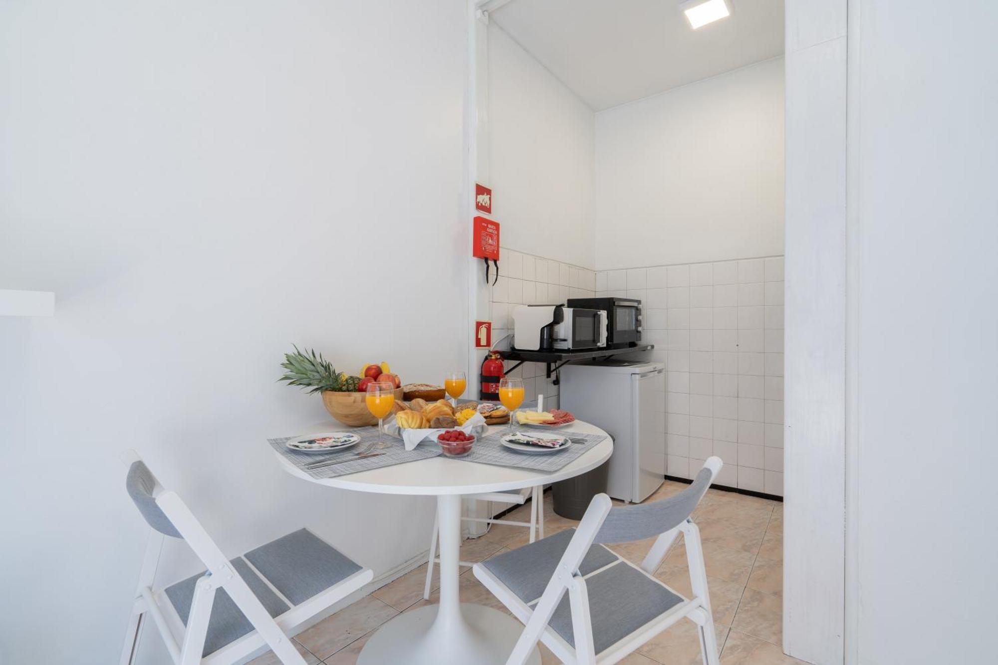 Sweet Flats With Netflix - Bolhao City Center Apartment Порто Стая снимка