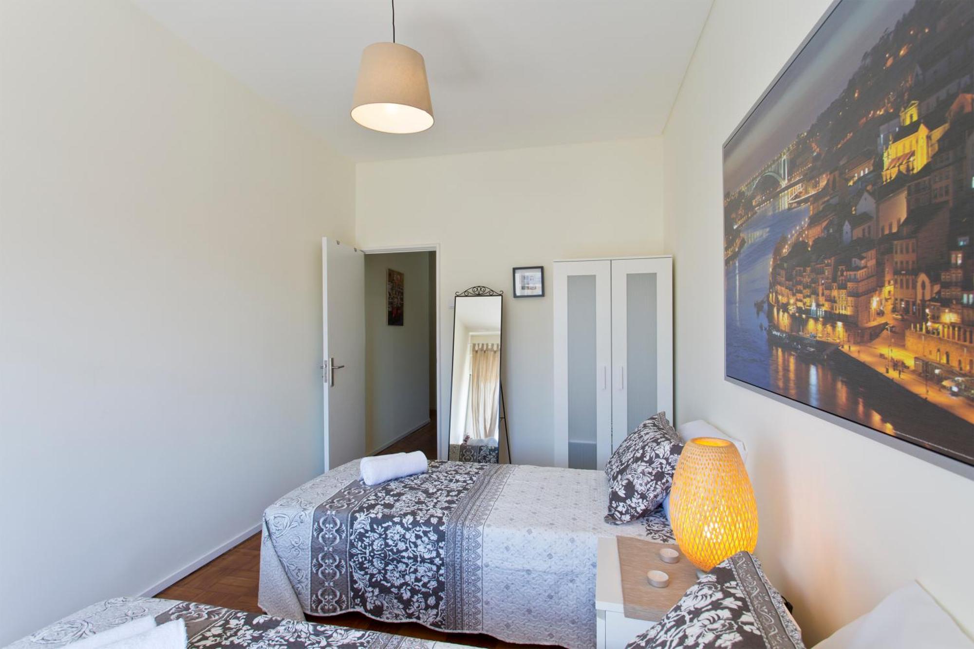 Sweet Flats With Netflix - Bolhao City Center Apartment Порто Стая снимка